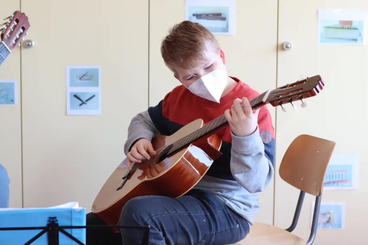 Gitarre bei Udo Schneider